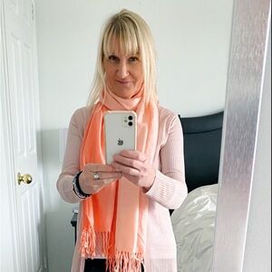 Meet your Posher, Rose